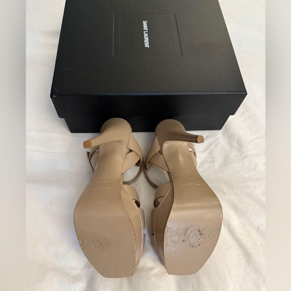 Yves Saint Laurent Tribute Platform in Smooth Leather - Picture 5 of 10